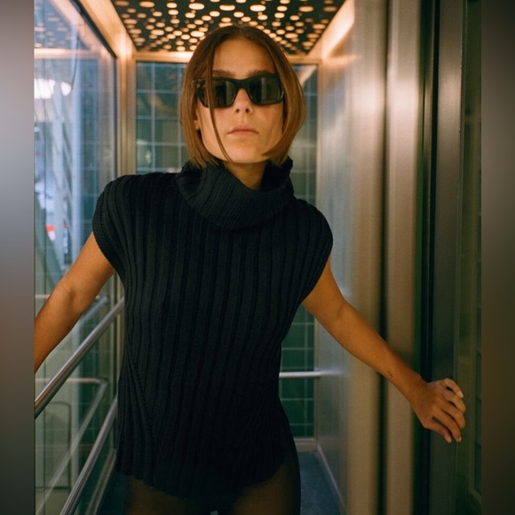 Zara ribbed knit vest - New with tags - Picture 1 of 6